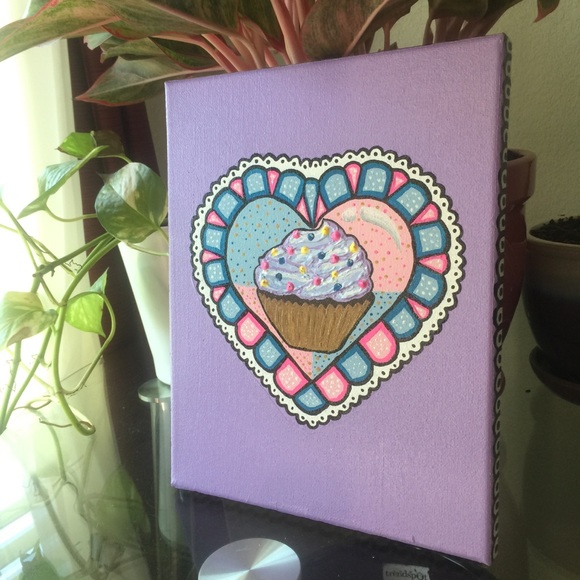 “Original painting” cute heart cupcake <3 - Picture 3 of 10